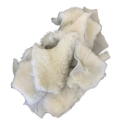 Natural sheepskin scraps (small bag)