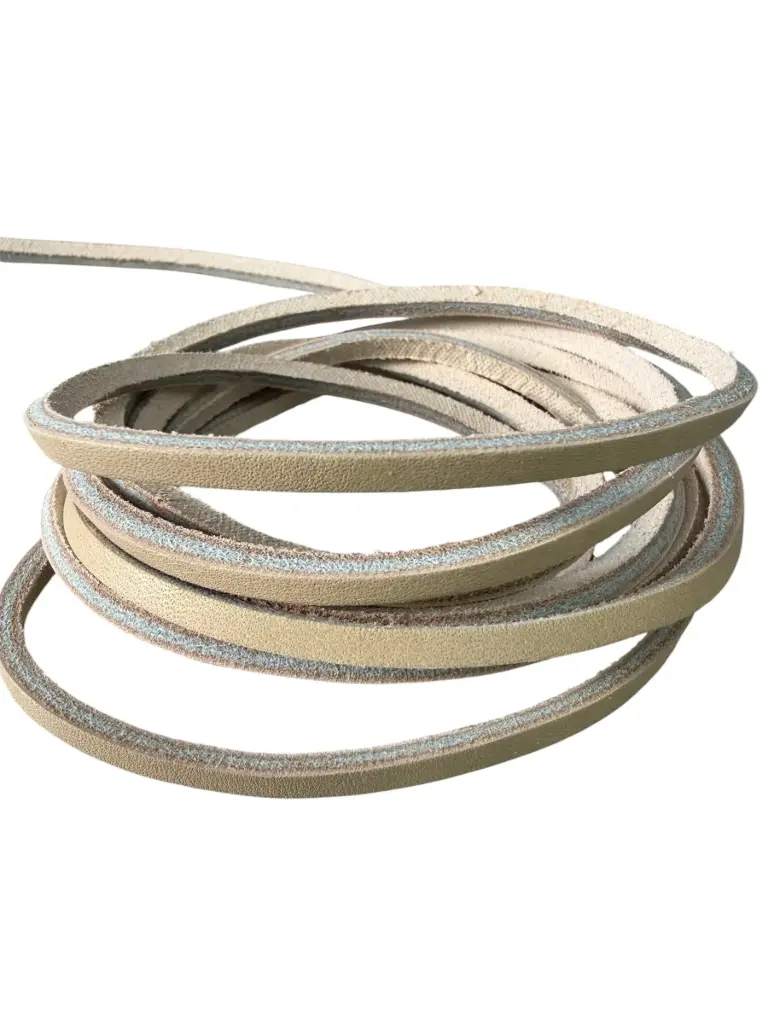 Lacet en cuir 1/8" x 72".
